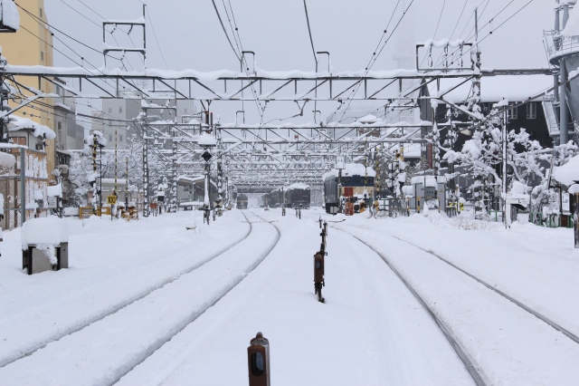 2月9日9時10分頃　愛宕町道踏切から望む